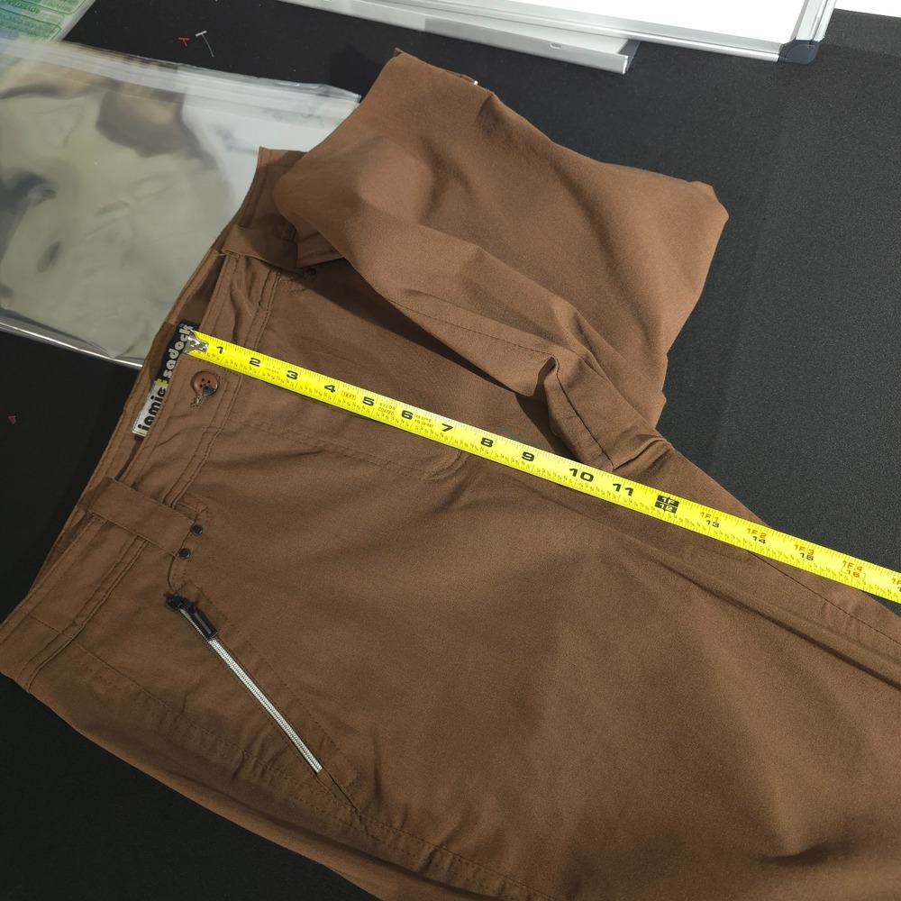 JAMIE SADOCK Cropped Capri Athletic Shorts Pants Womens Sz 8 Brown Khaki Nylon - Picture 3 of 13